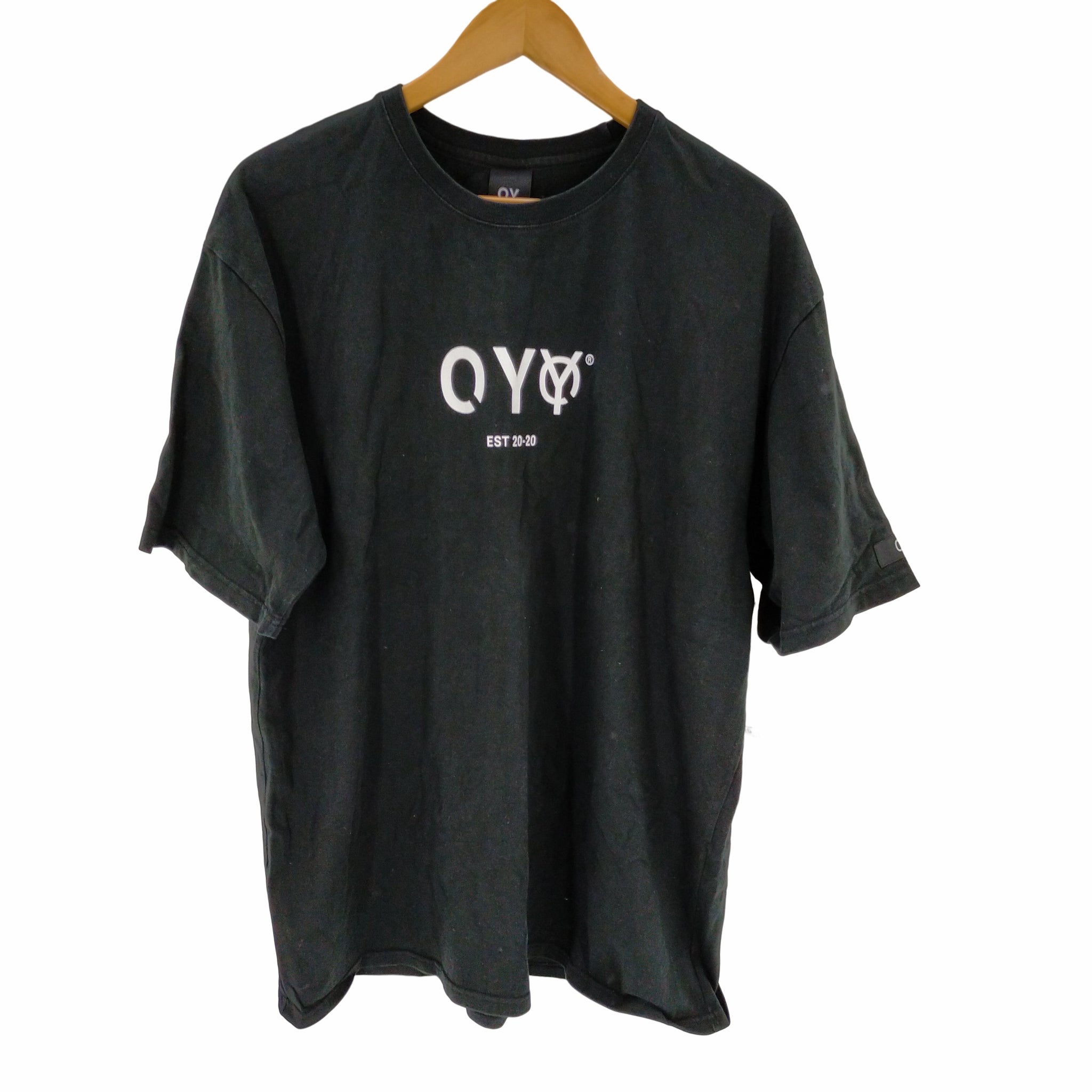 OY(オーワイ)プリントクルーネックTシャツ