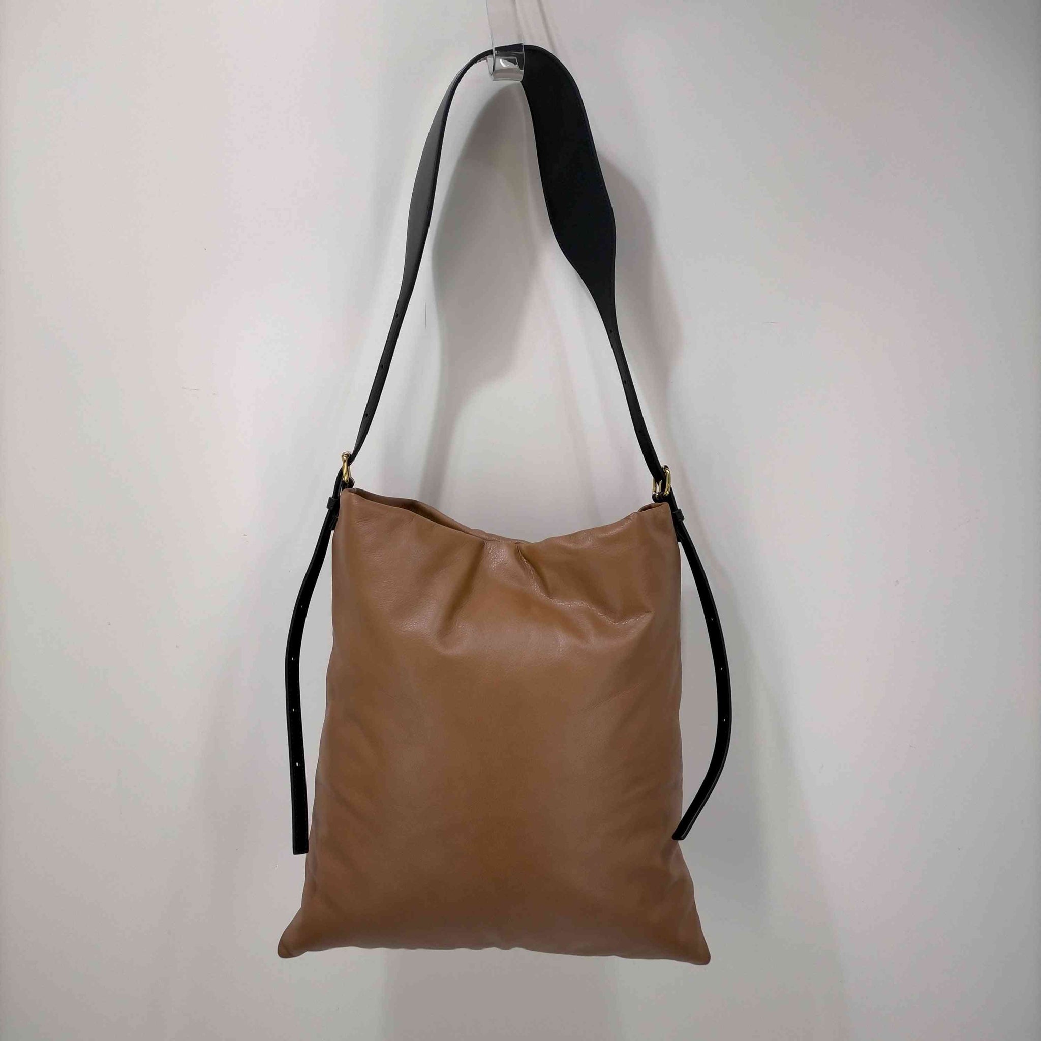 Sacai(サカイ)Padded One Handle Bag