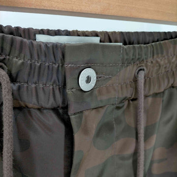 Feng Chen Wang(フェンチェンワン)camouflage cargo trousers