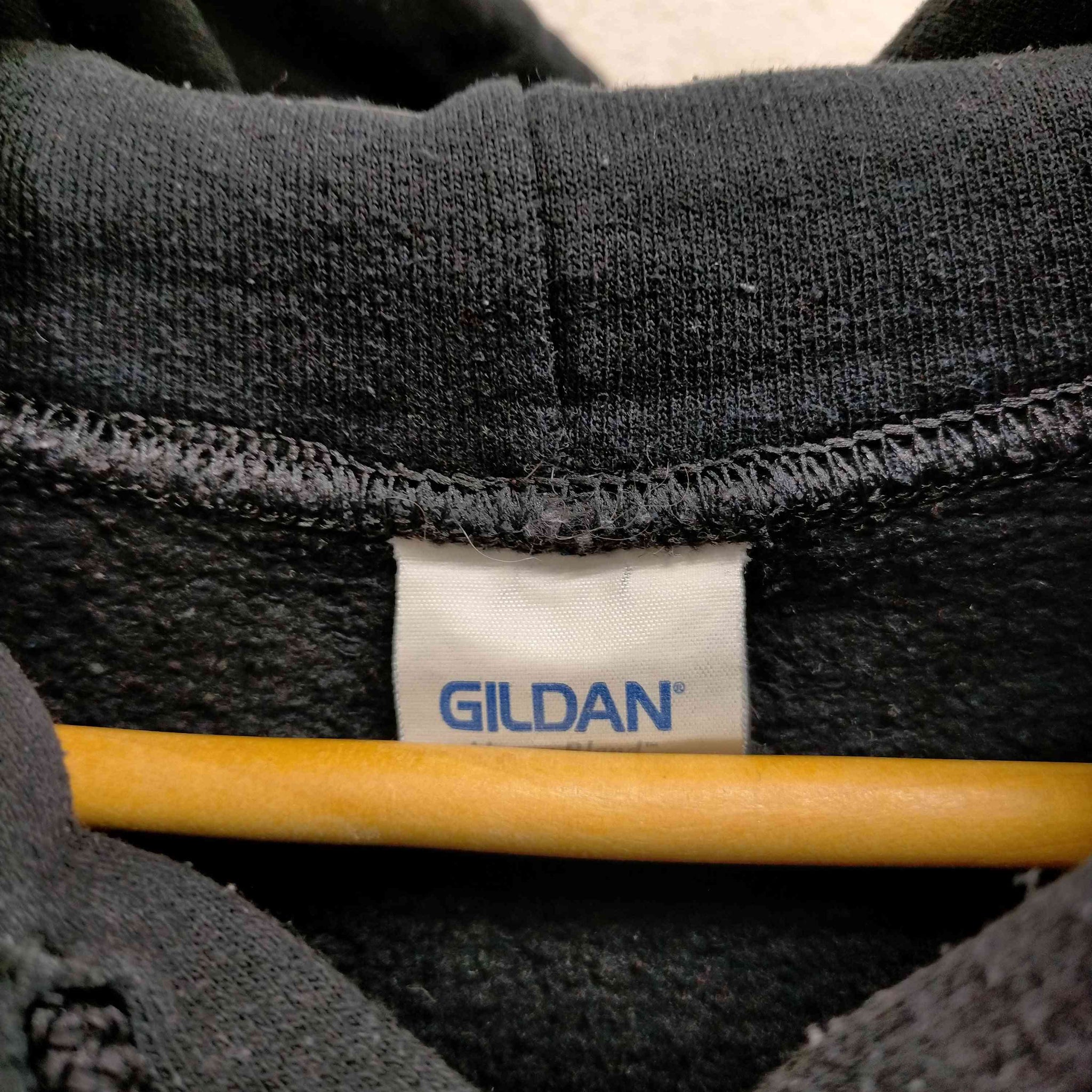 GILDAN(ギルダン)プリントプルオーバーパーカー