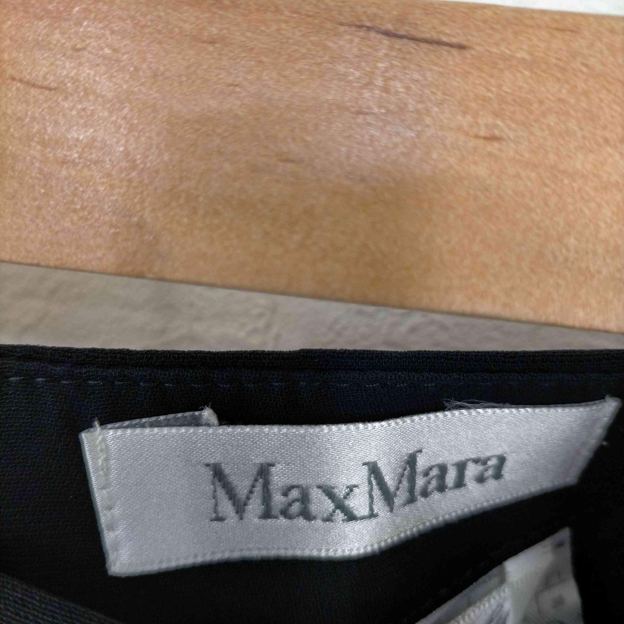 MAX MARA(マックスマーラ)スリットスカート