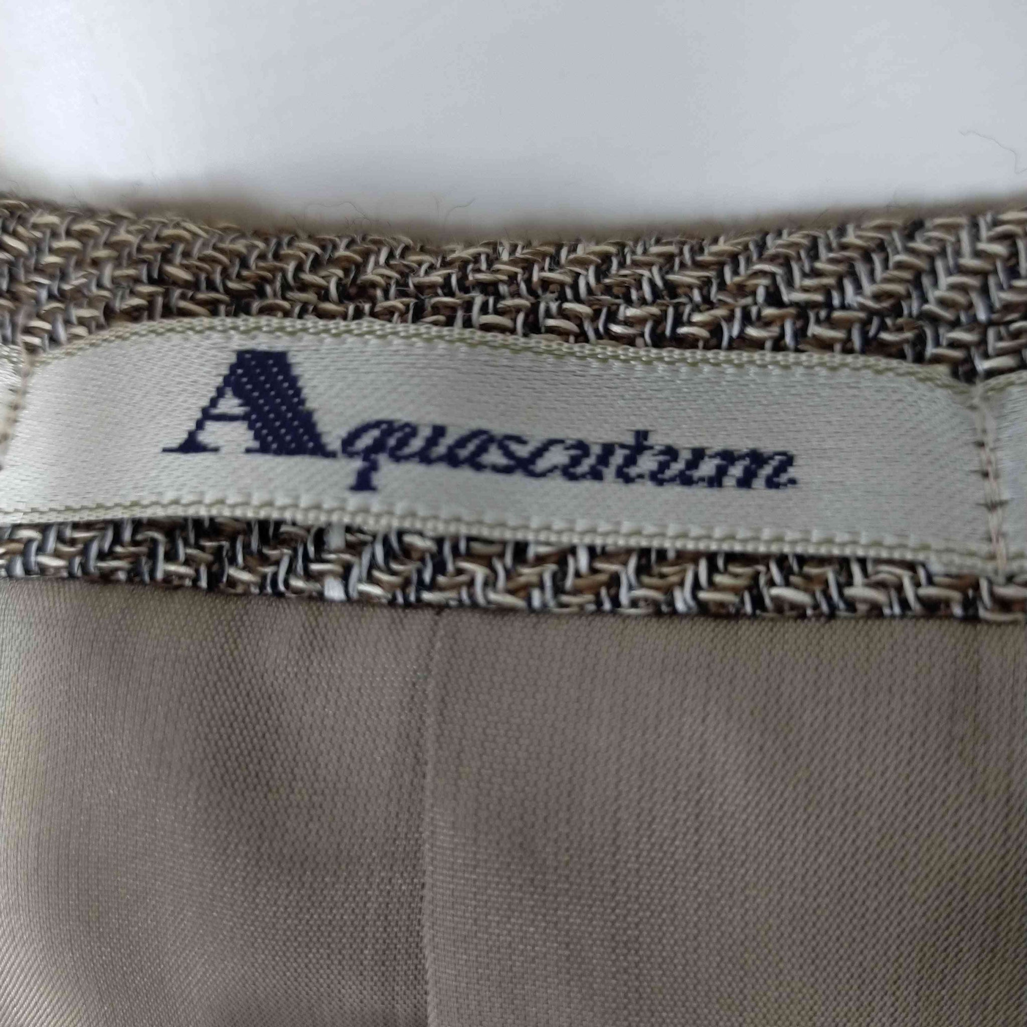 AQUASCUTUM(アクアスキュータム)リネン混2Bテーラードジャケット