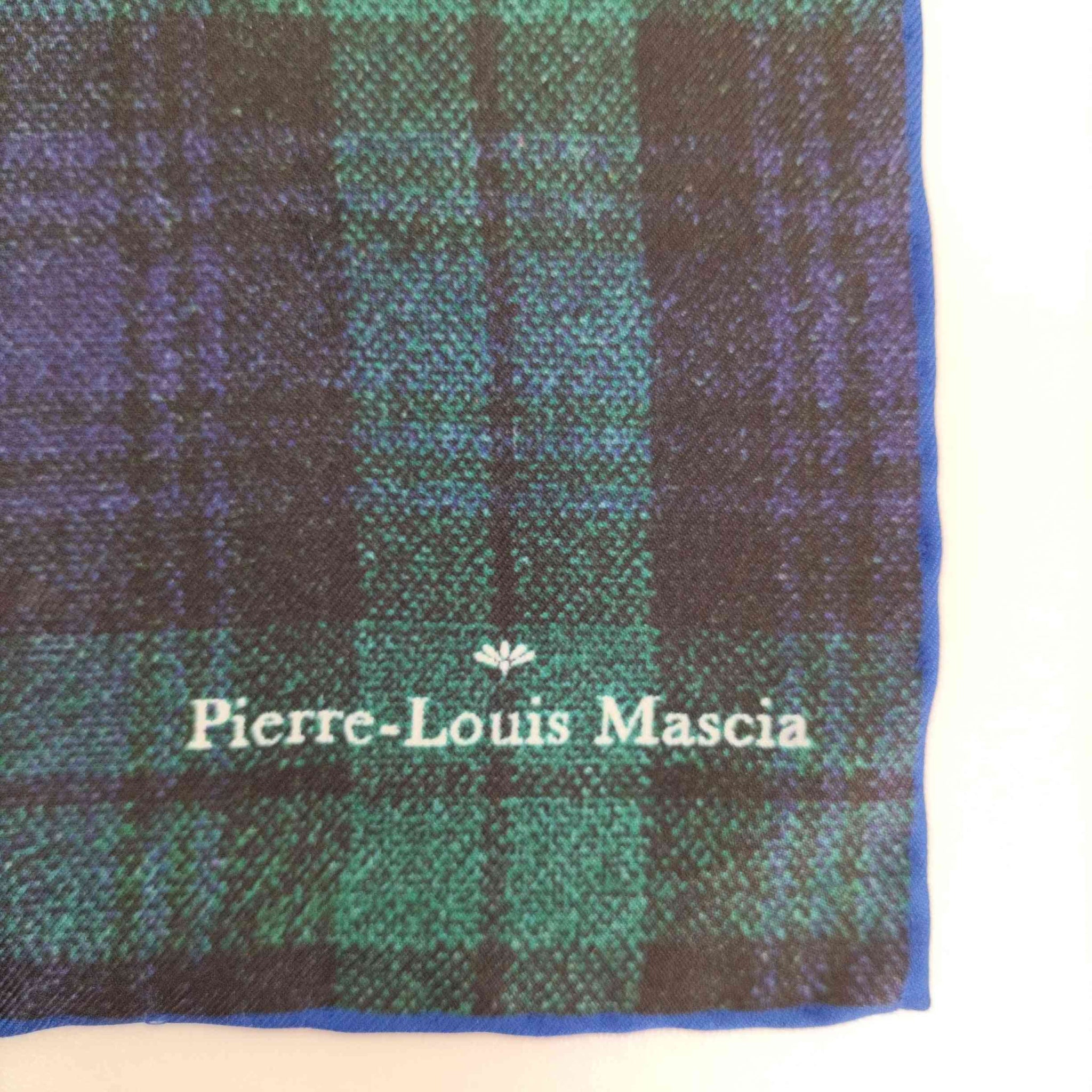 Pierre-Louis Mascia(ピエールルイマシア)MADE IN ITALY マルチチェック柄 シルクスカーフ